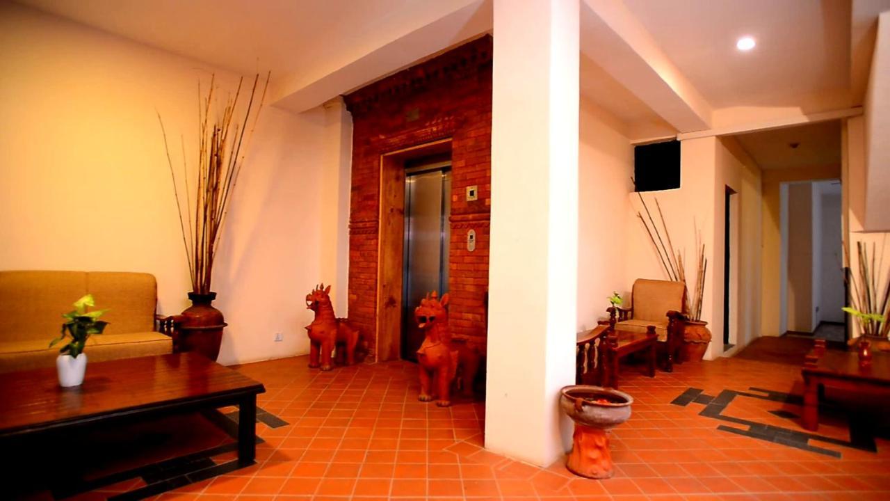 Golden Temple Inn Kathmandu Bagian luar foto