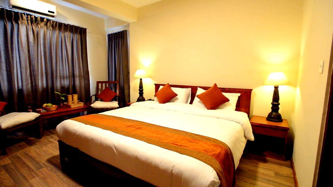 Golden Temple Inn Kathmandu Bagian luar foto